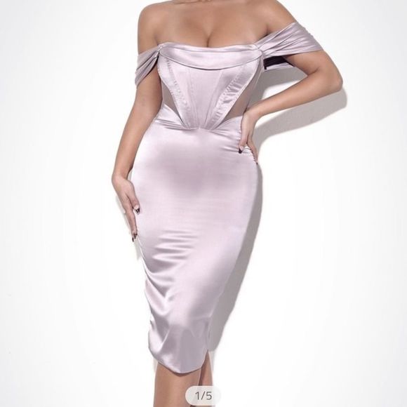 🔥Blush Off Shoulder Corset Satin Dress - Picture 1 of 9